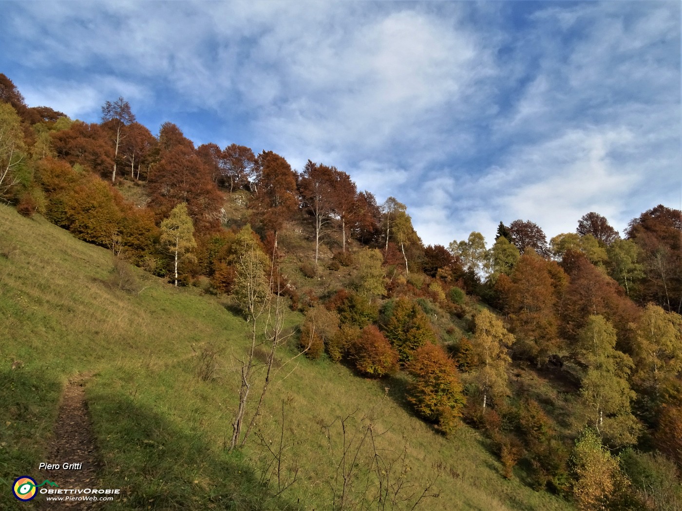 26 In salita per la Bocchetta di Redondello.JPG